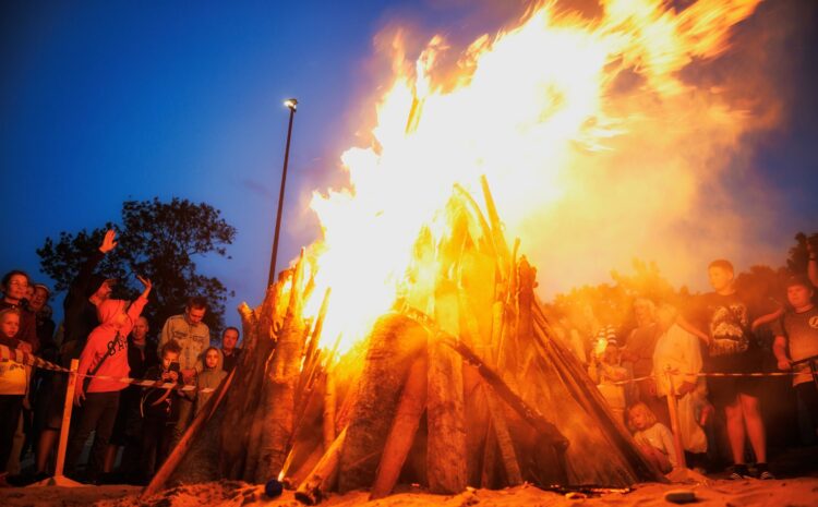  Bonfire Night Explained: 12 Words and Phrases to Understand Guy Fawkes Night in English